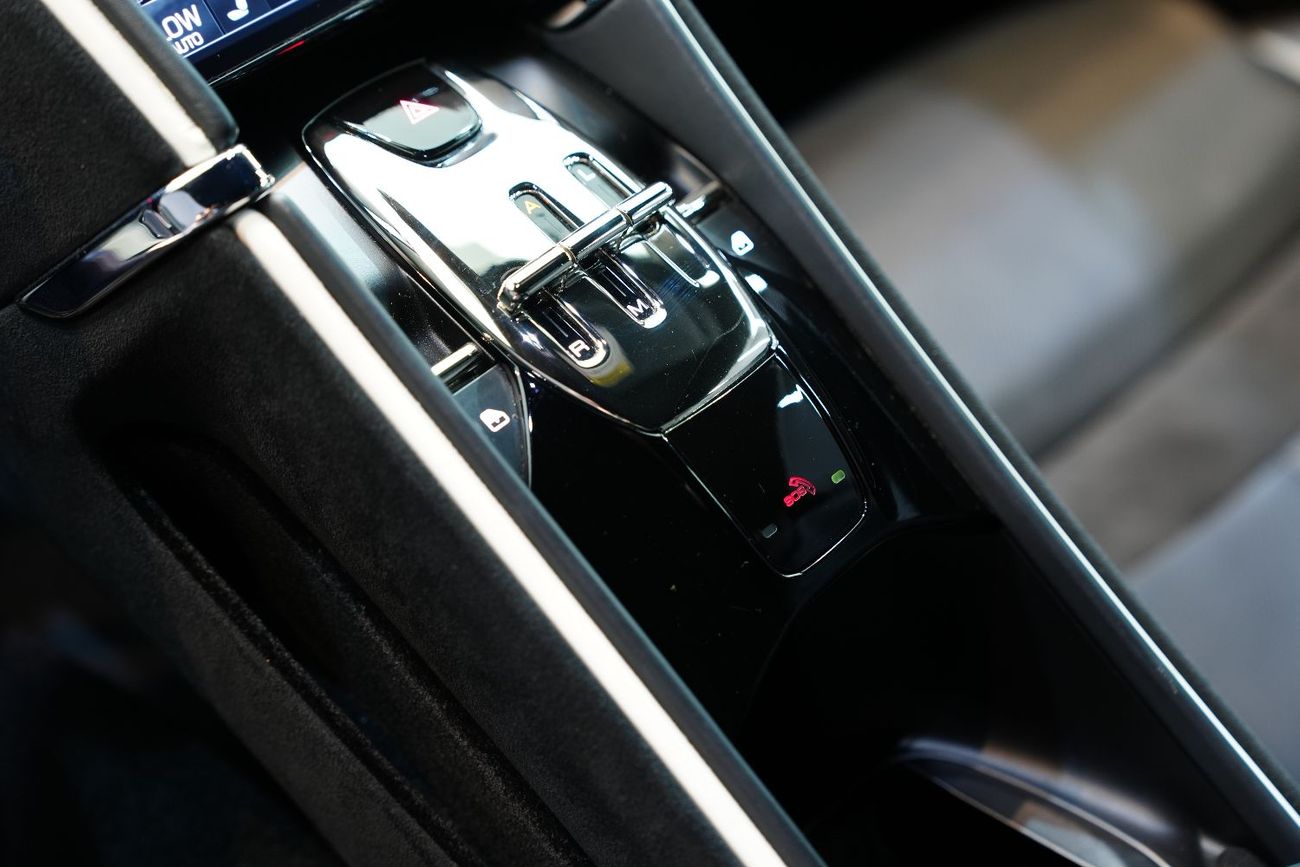 Ferrari Roma STANDARD Carbon Exterior, Magneride Dual Suspension, JBL Audio!!