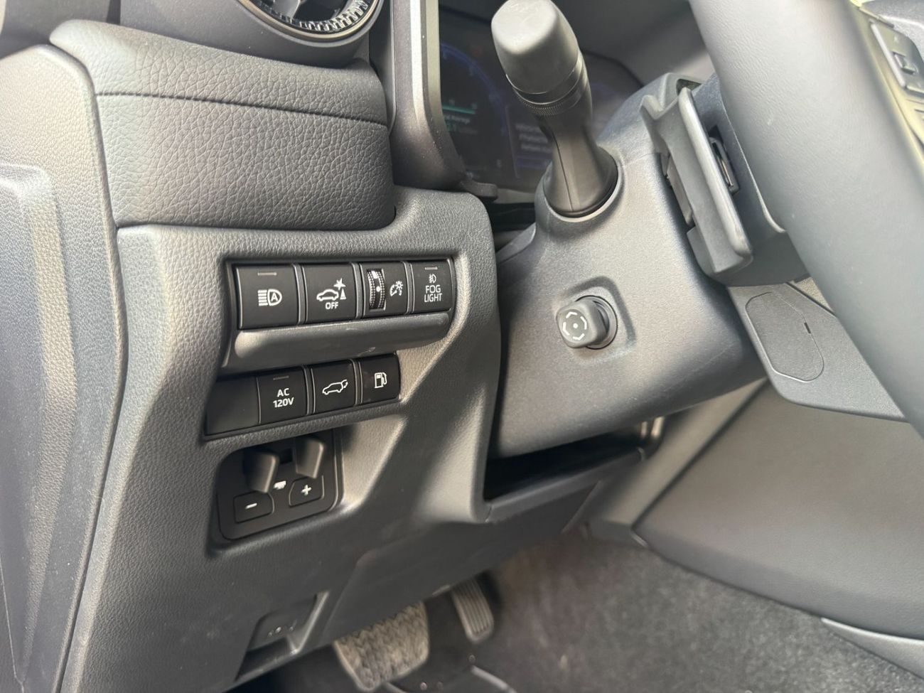 Toyota Prado PREMIUM 2026 TOYOTA PRADO HYBRID 2.4T **EXPORT ONLY**التصدير فقط خارج الخليج***