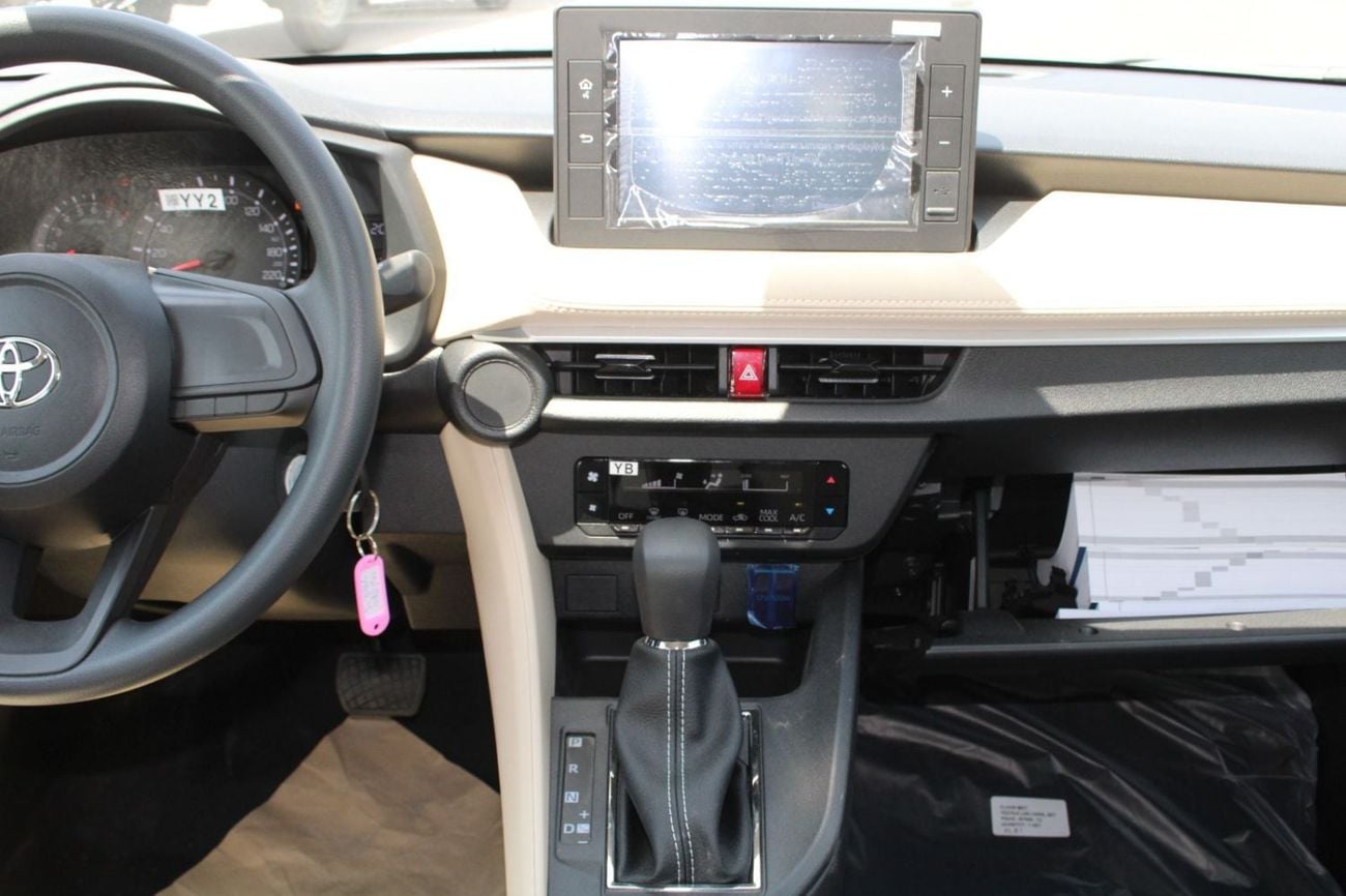 Toyota Yaris E