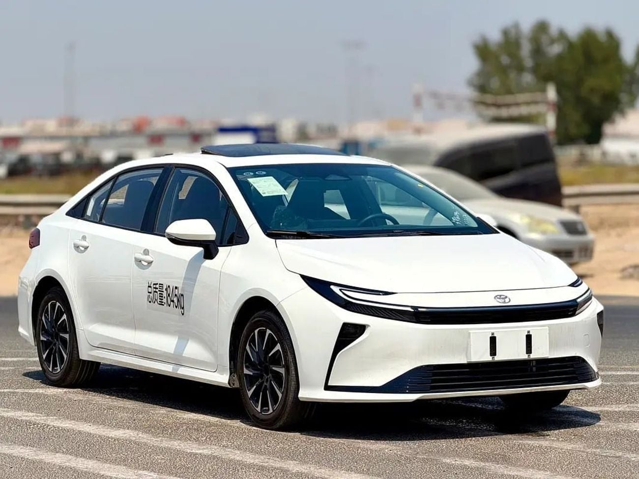 Toyota Corolla XLI HEV TOYOTA COROLLA 1.8 L HYBRID ELITE OPTION CHINA SPECS WITH NEW FACE WHITE /2026