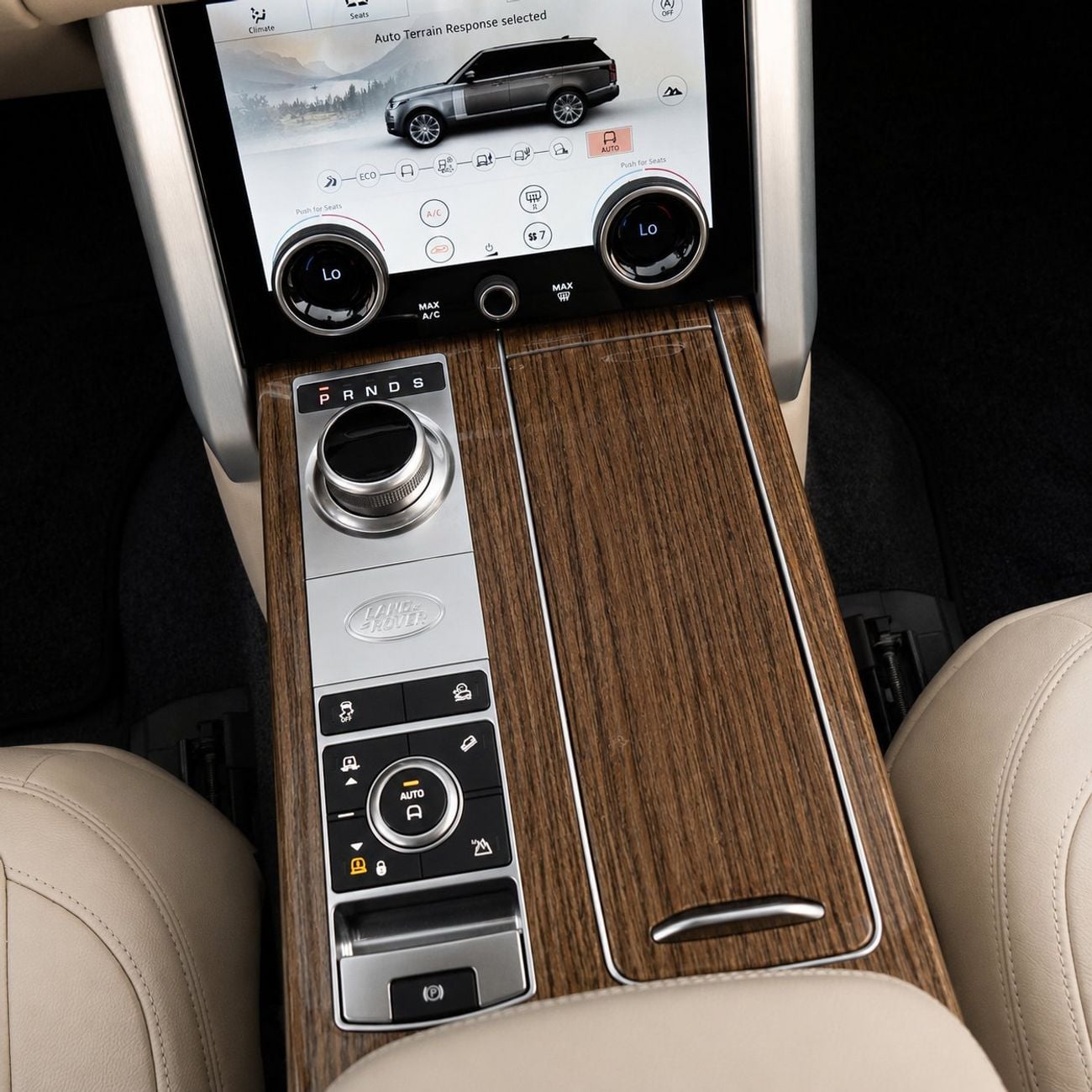 Land Rover Range Rover HSE AED 4,407 P.M • 0% Downpayment • Land Rover Range Rover HSE • 1 Year Warranty