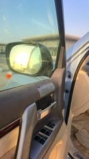 Toyota Land Cruiser VXR V8 5.7L GCC Specs