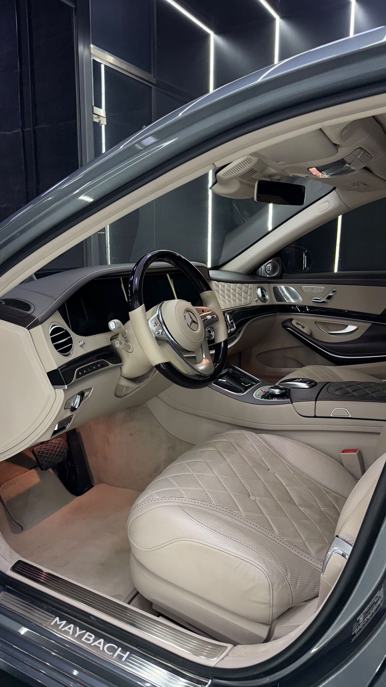 مرسيدس مايباخ S650 مايباخ Mercedes-Maybach S 650 | Fully Loaded | One Owner | Gargash Service History