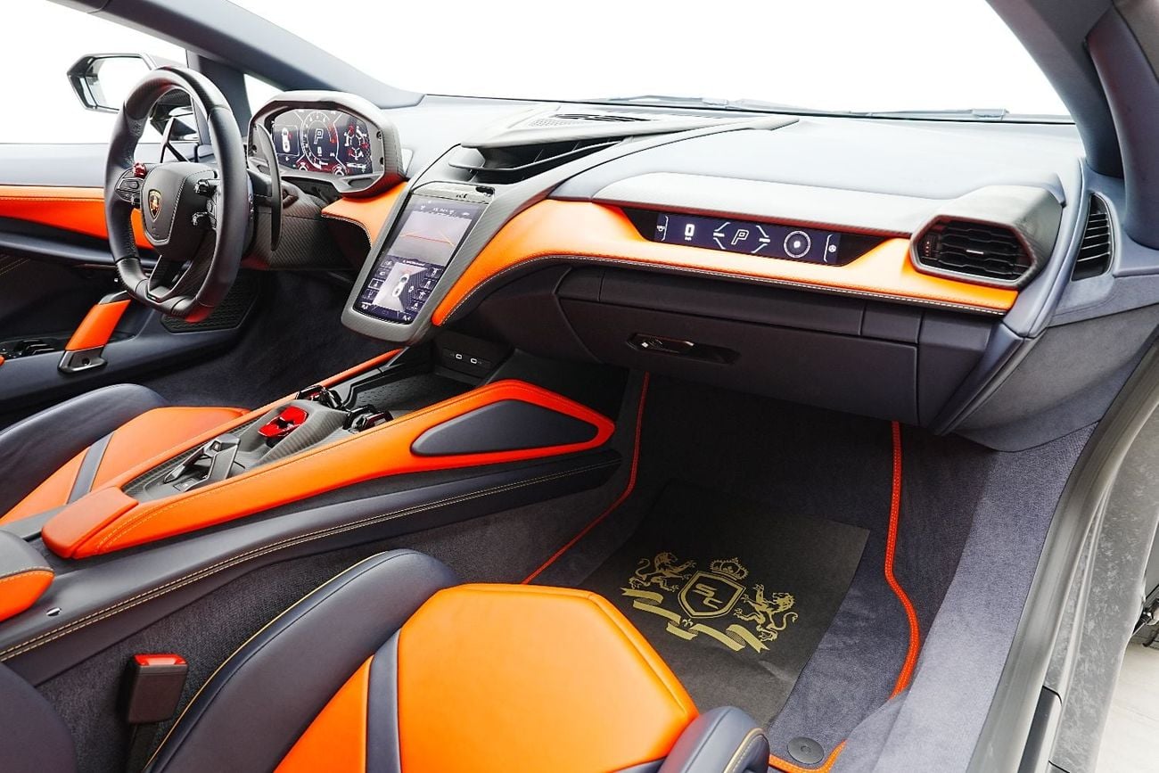 Lamborghini Revuelto STANDARD VERDE GEA, Sonus Faber Audio, Full Carbon Pack, Dealer Warr + Serv!!
