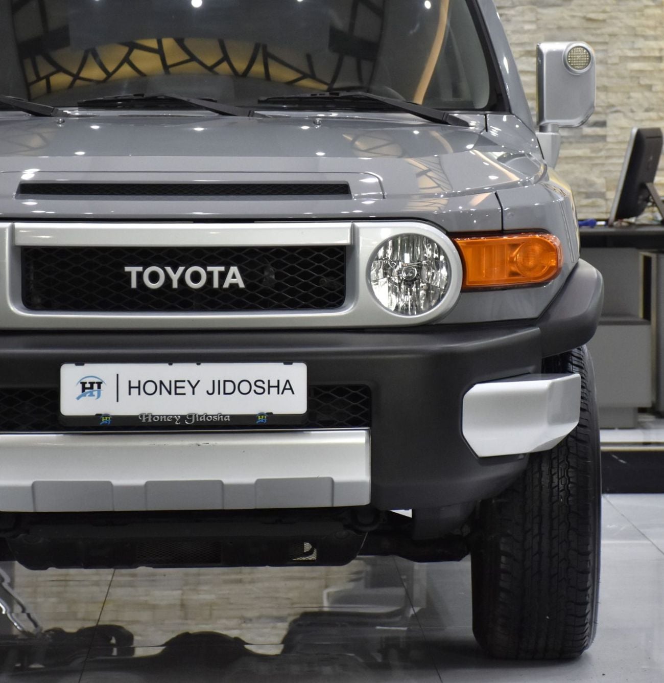 Toyota FJ Cruiser GXR EXCELLENT DEAL for our Toyota FJ Cruiser ( 2023 Model ) in Silver Color GCC Specs