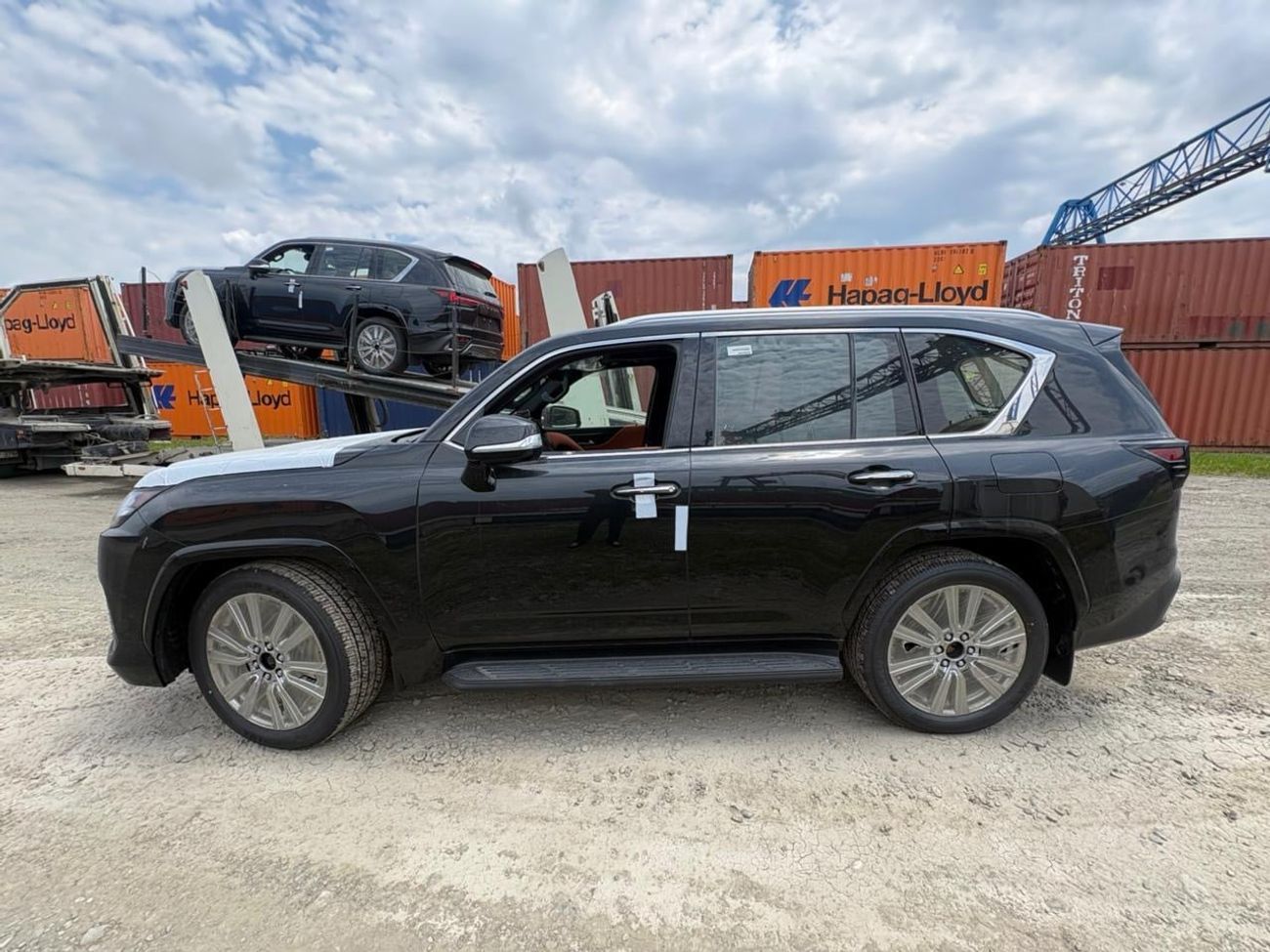 لكزس LX 600 VIP لكزس LX600 VIP ذات 4 مقاعد