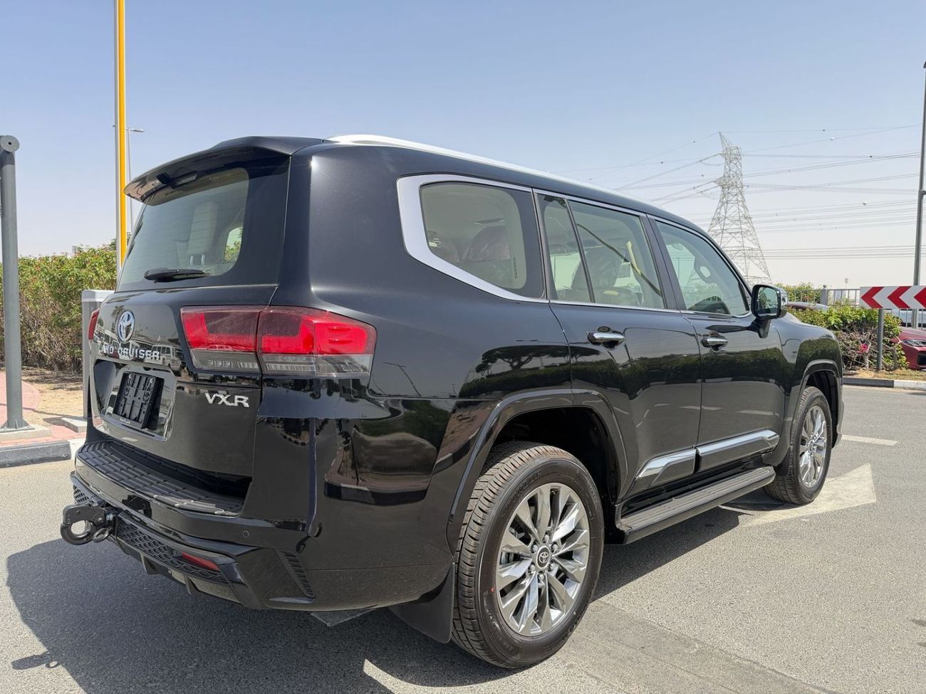 تويوتا لاند كروزر VXR