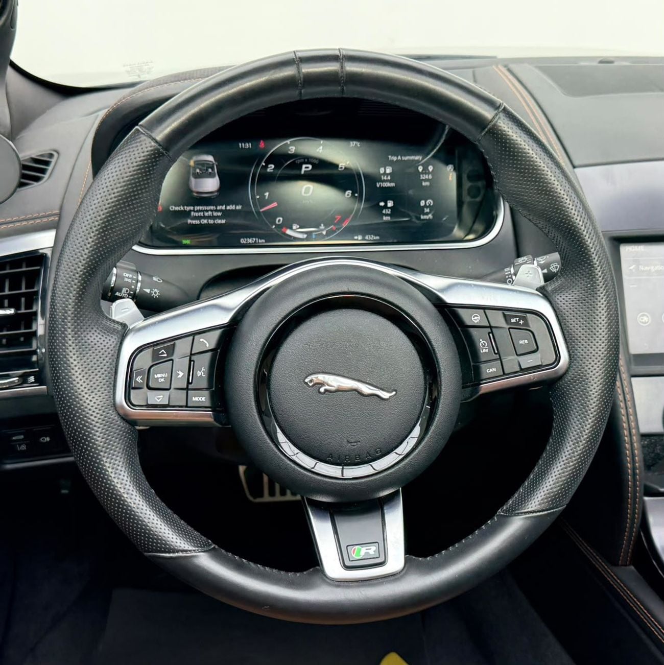 Jaguar F-TYPE R 2021 Jaguar F-Type P575 R Convertible, 2028 Masterclass Warranty + Service Pack, Very Low Km, Euro