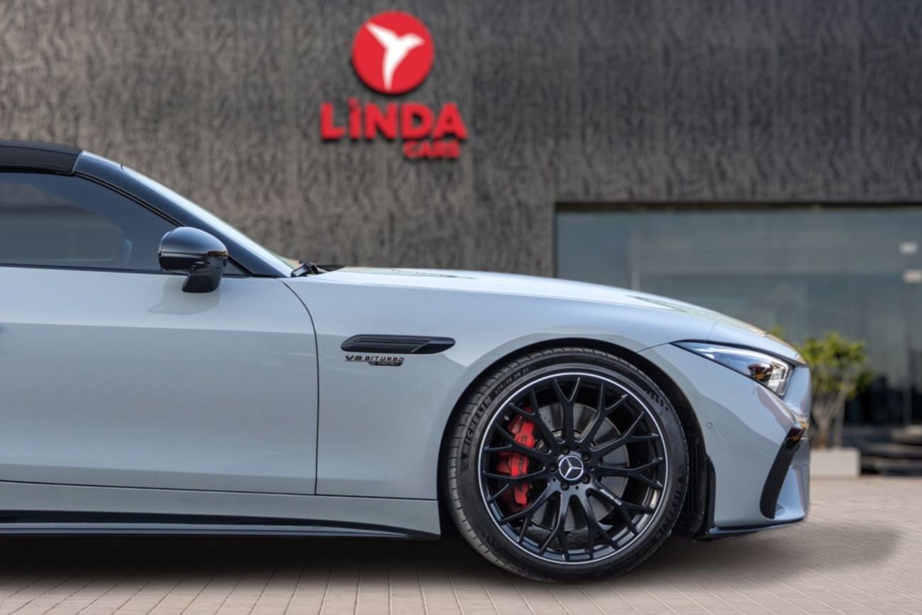 مرسيدس بنز SL 55 AMG 4ماتيك+ مرسيدس بنز SL55 AMG ثنائية التوربو 4Matic+ موديل 2022 بقوانين دول مجلس التعاون الخليجي | الضمان