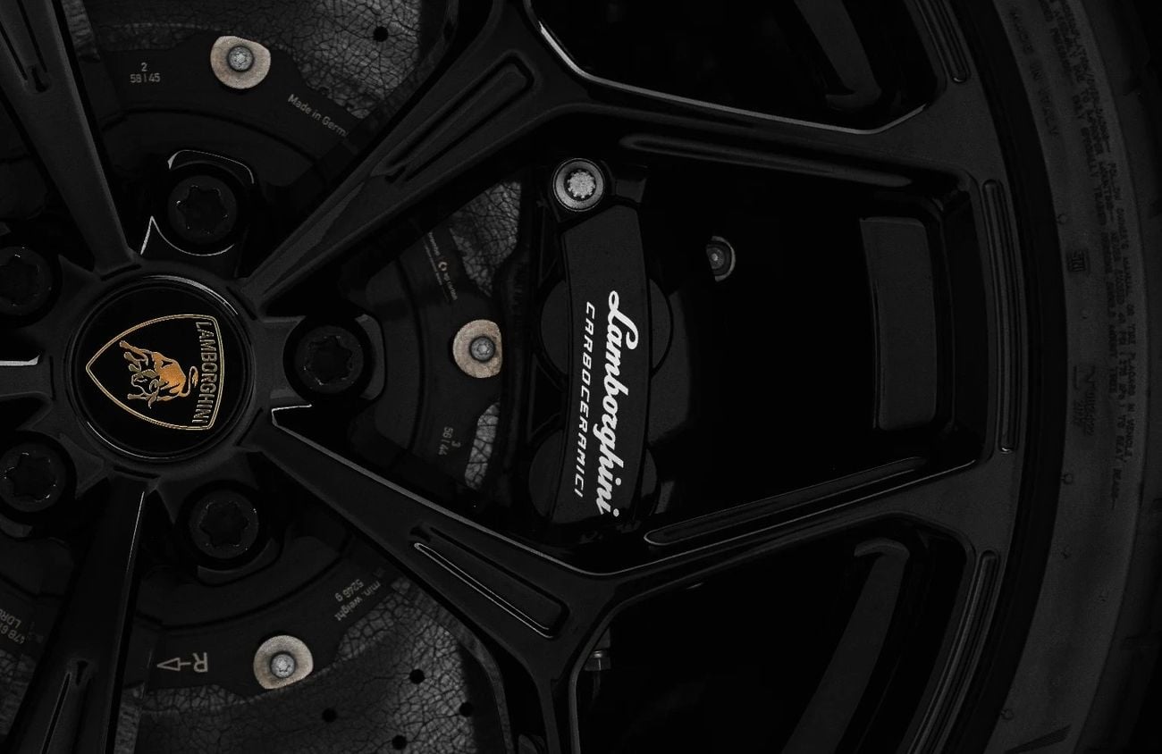 Lamborghini Revuelto 6.5L V12 Naturally Aspirated Engine + eMotor