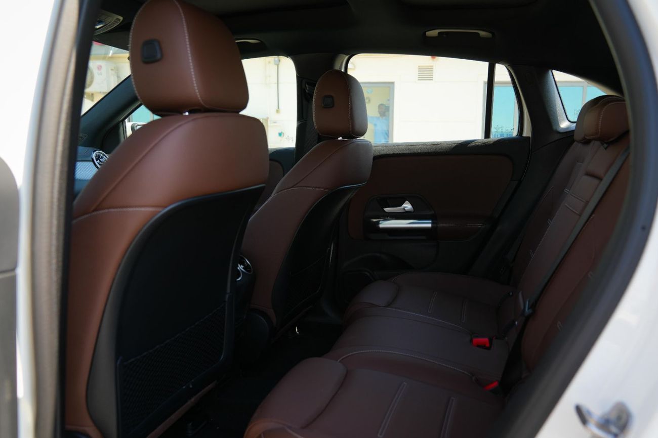 Mercedes Benz EQA 260 2025!! FULLY ELECTRIC CAR!! FIVE YEARS WARRANTY!! THREE YEARS SERVICE CONTRACT