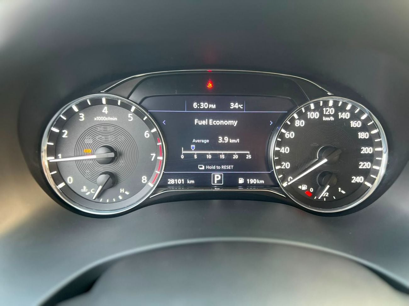 إنفينيتي QX80 LUXURY PROACTIVE