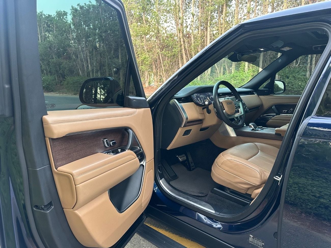 Land Rover Range Rover Diesel D300 | 2023 | 3.0L V6 Diesel | 300 HP | 7 Seater | Perfect Condition