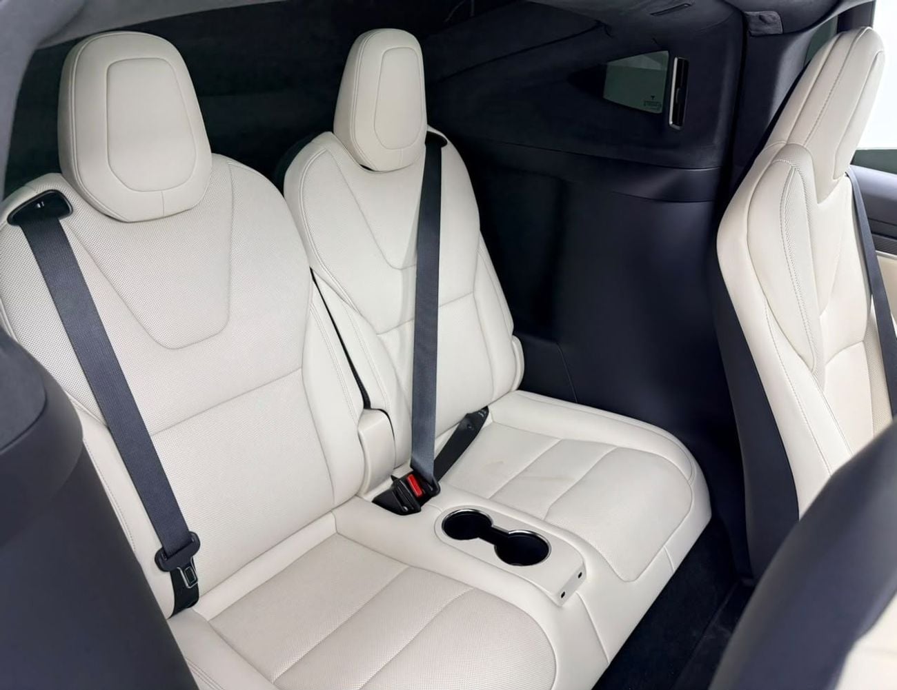 تسلا موديل اكس PLAID 2024 Tesla Model X Plaid, Tesla Warranty+Full Tesla Service History, GCC Specs.