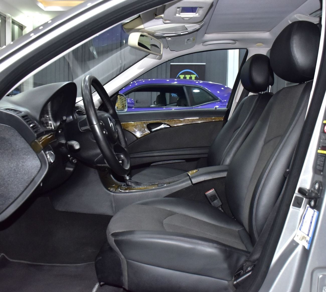 مرسيدس بنز E 280 STANDARD EXCELLENT DEAL for our Mercedes Benz E280 ( 2007 Model ) in Grey Color GCC Specs