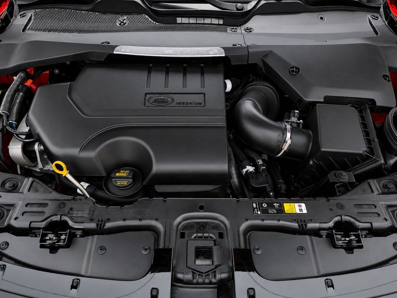 لاند روفر رانج روفر إيفوك P200 R-Dynamic SE 2.0L