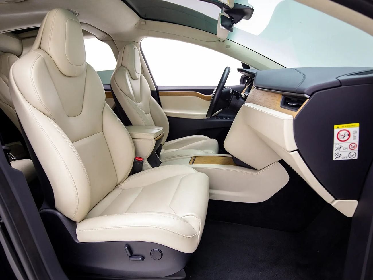 Tesla Model X PERFORMANCE
