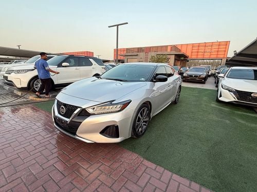 Nissan Maxima PLATINUM first owner, clean use