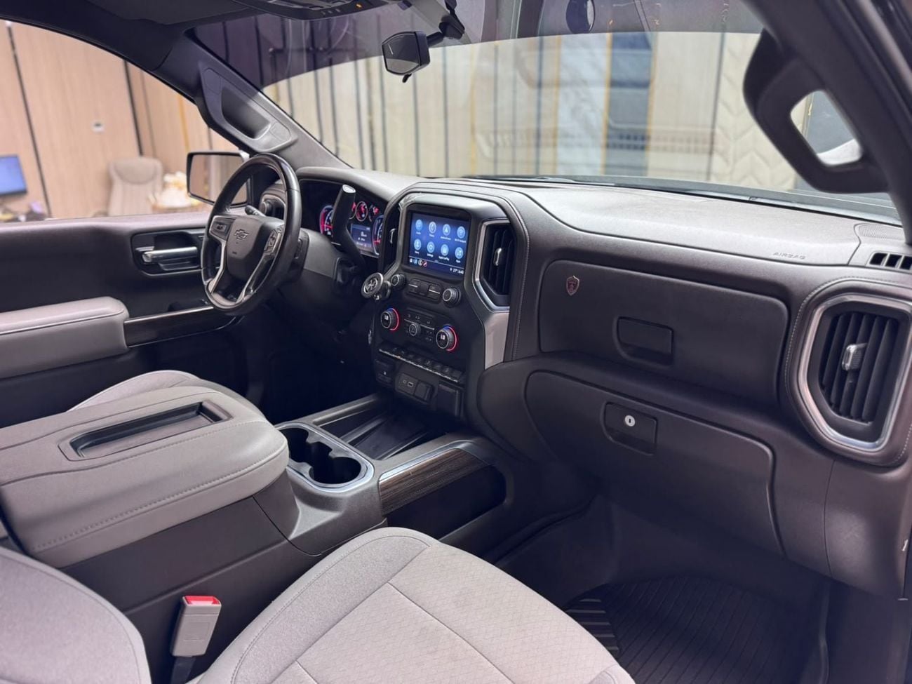 شيفروليه سيلفارادو 1500 CAB/CREW TRAILBOSS Z71