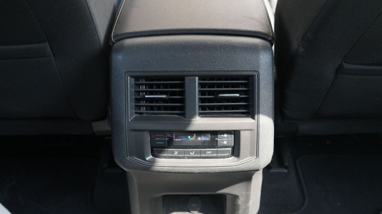 Volkswagen Teramont TRENDLINE 3.6L | Agency Warranty | Full Service History | Zero Down Payment Support