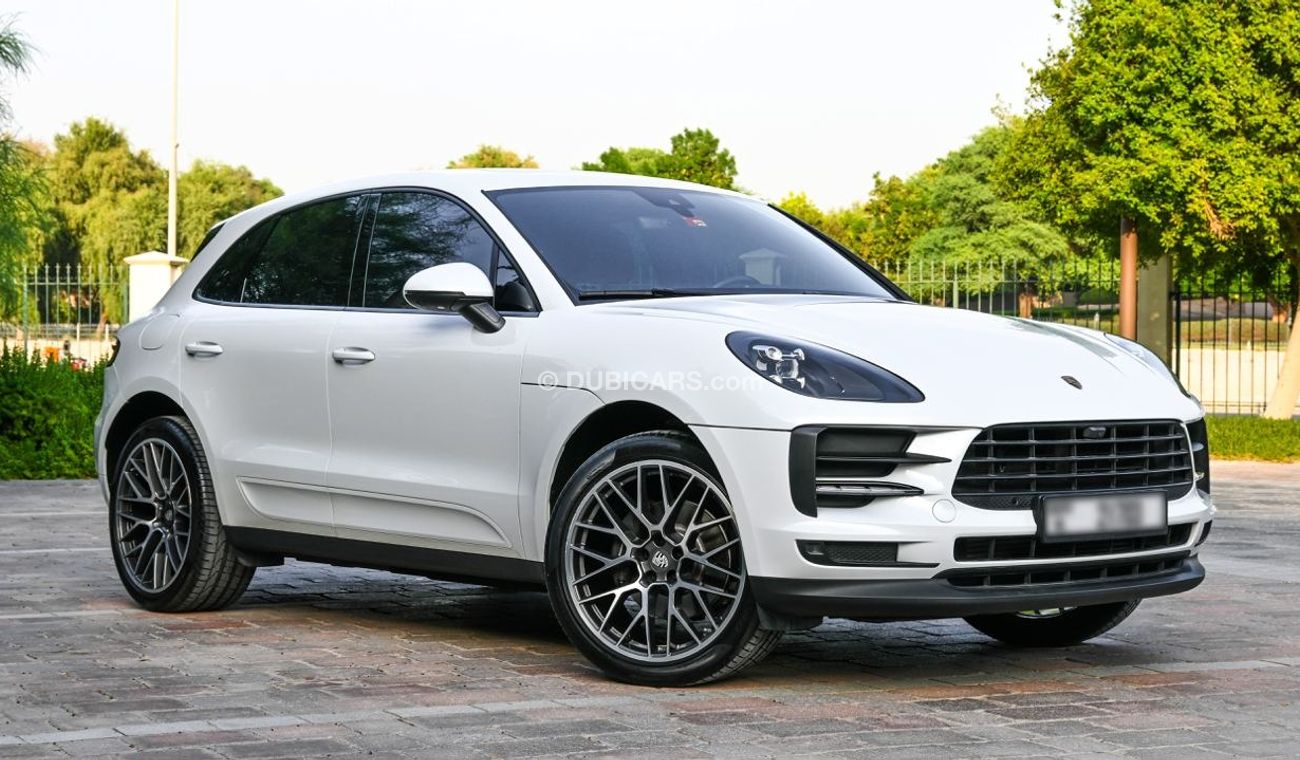 Used Porsche Macan Under Warranty 2021 for sale in Dubai 687200