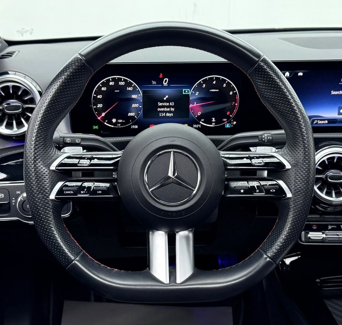 Mercedes Benz A200 PREMIUM 2023 Mercedes Benz A200, 2028 Mercedes Warranty, Full Mercedes Service History, Fully Loaded, GCC