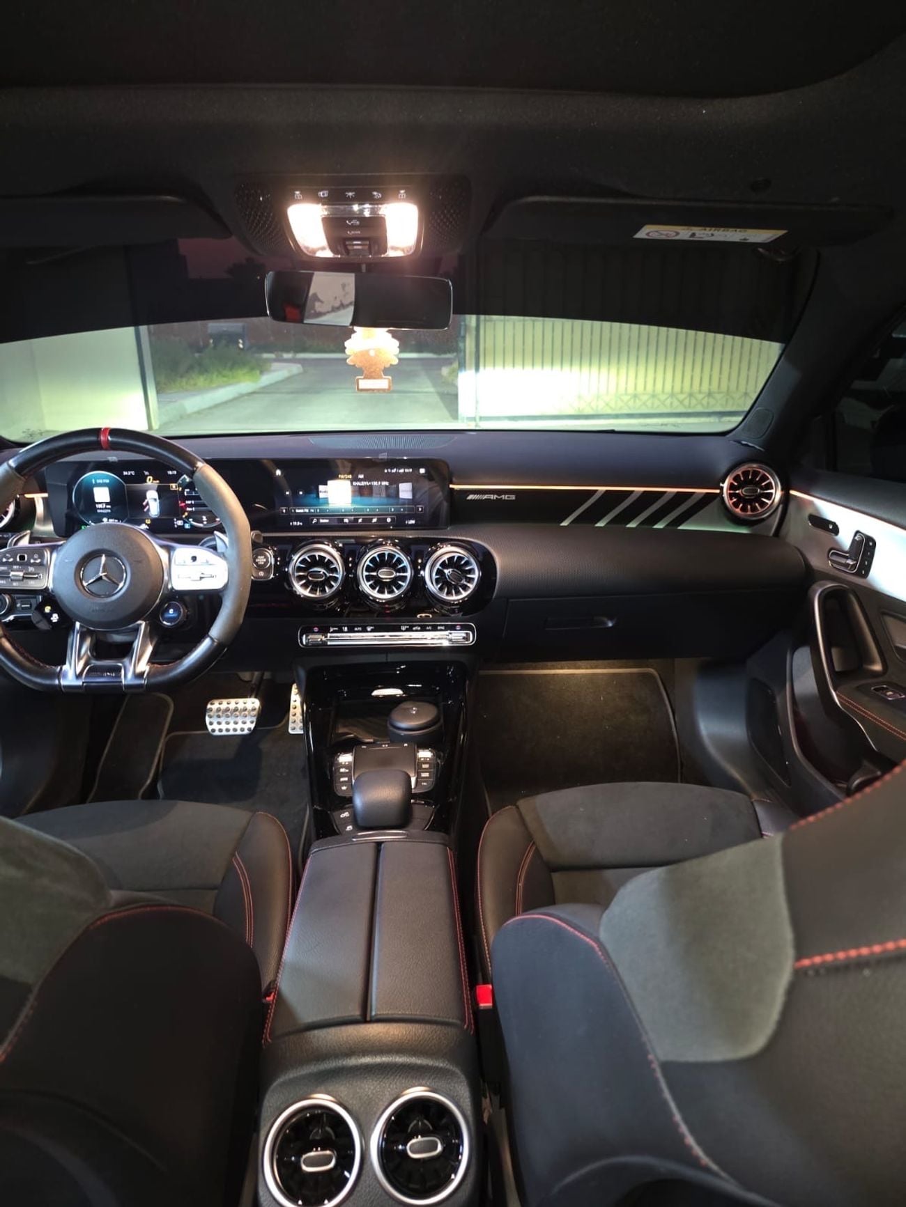Mercedes Benz A35 AMG 4MATIC