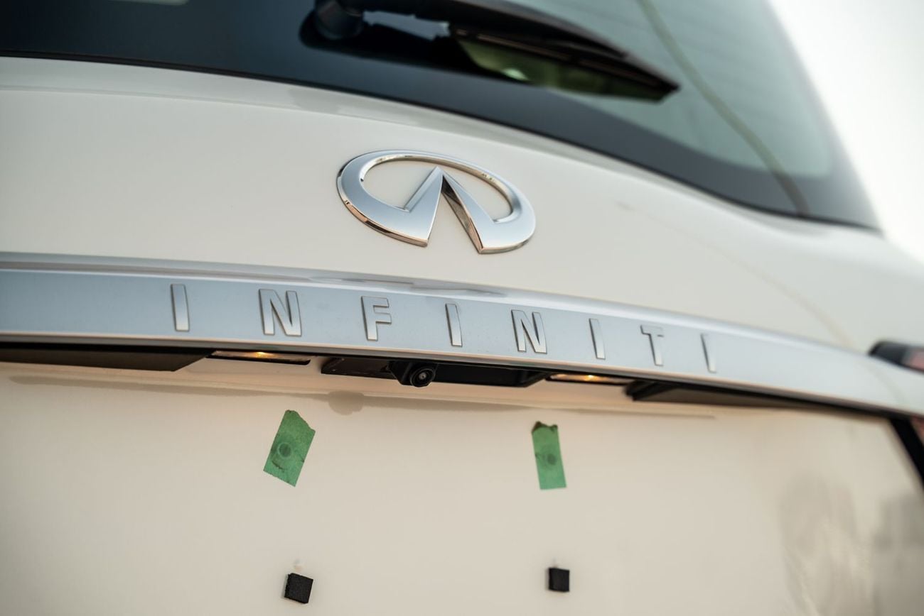 Infiniti QX80 LUXE SENSORY PROACTIVE ((Lowest Price)) GCC Specs