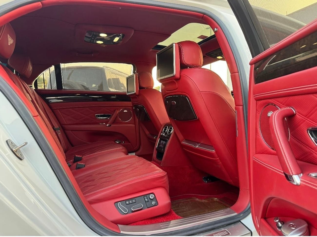 بنتلي فلاينج سبور W12 Excellent condition