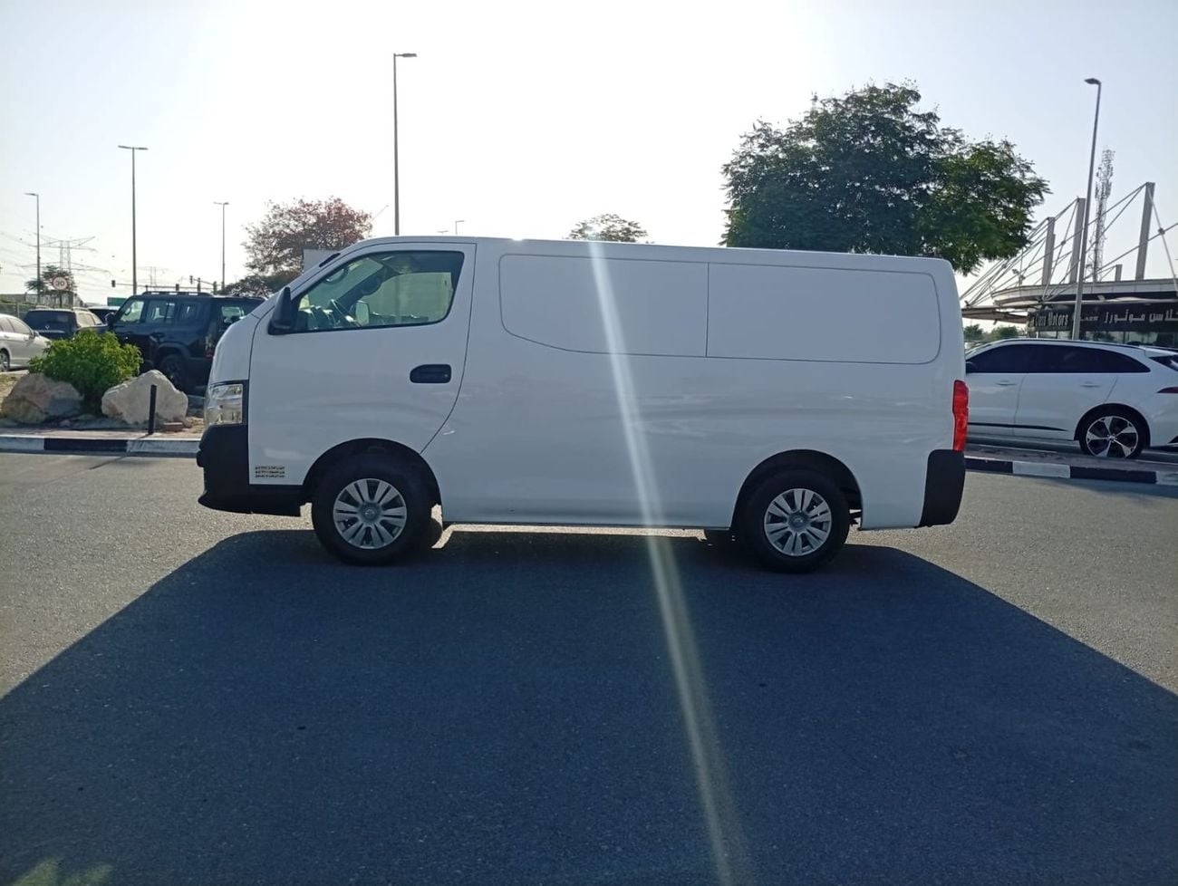 Nissan Urvan STANDARD