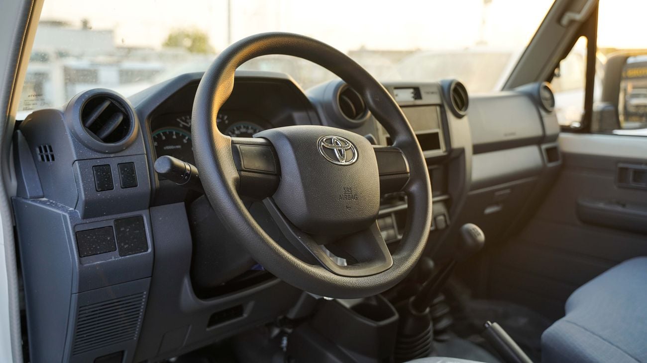 Toyota Land Cruiser 70
