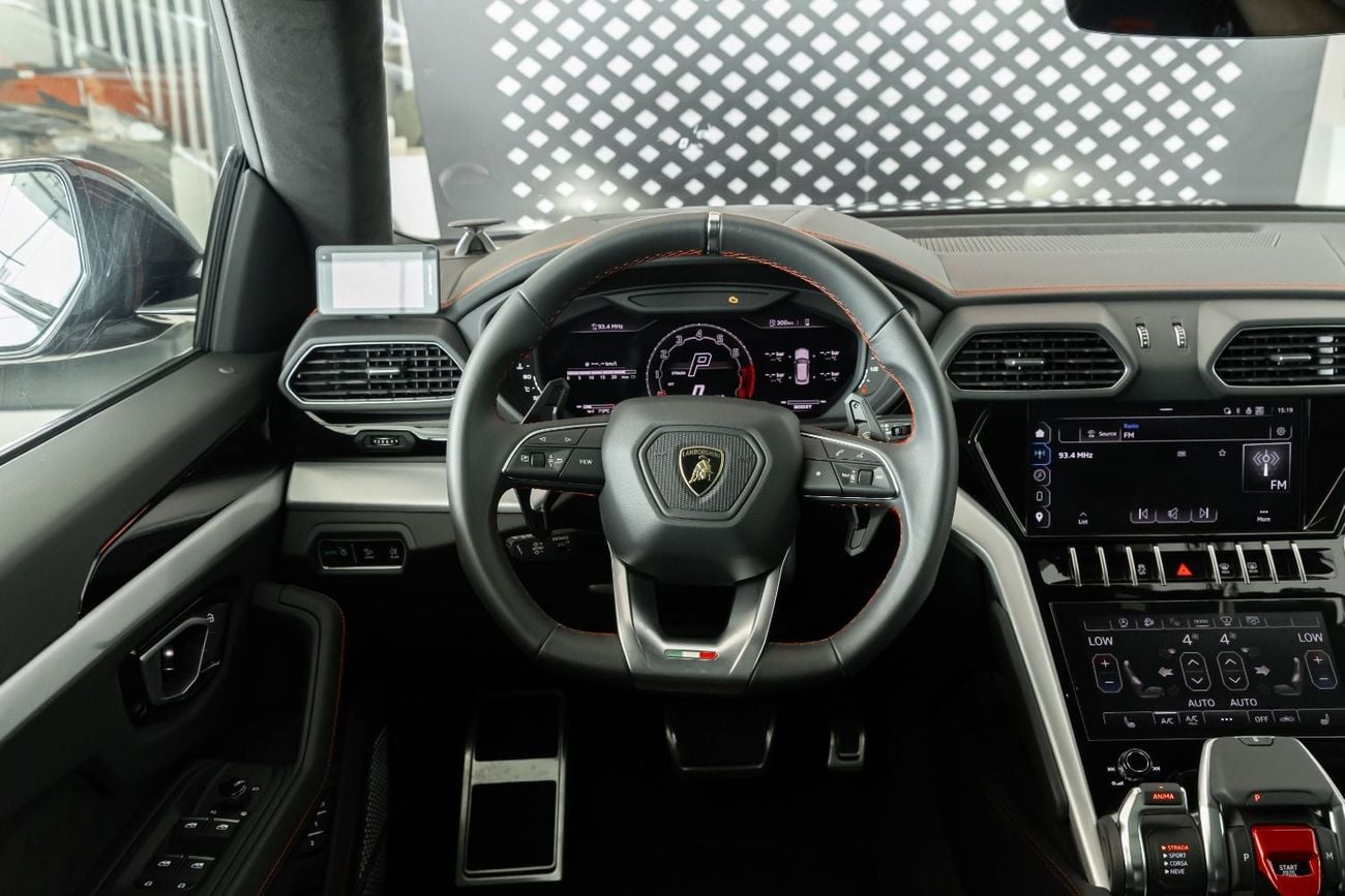 Lamborghini Urus S Lamborghini Urus S | V8 4.0L | Twin Turbo | AWD | 2024 | Japanese Specs |
