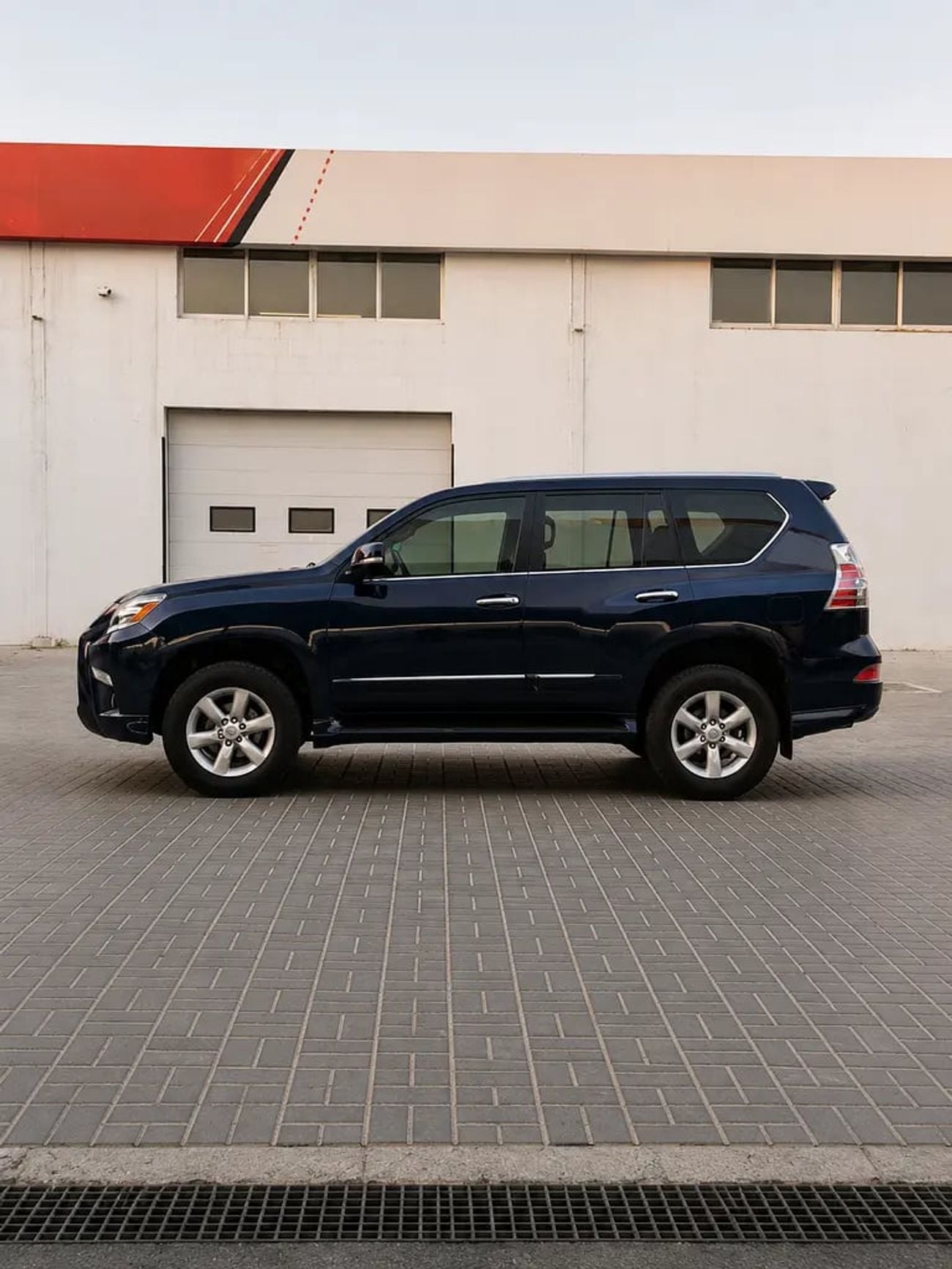 Lexus GX460 PREMIER 2,730 P.M | GX460 | PREMIER | V8 | FULL AGENCY SERVICE | ORIGINAL PAINT