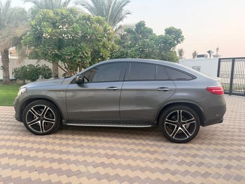 مرسيدس بنز GLE 43 AMG STANDARD