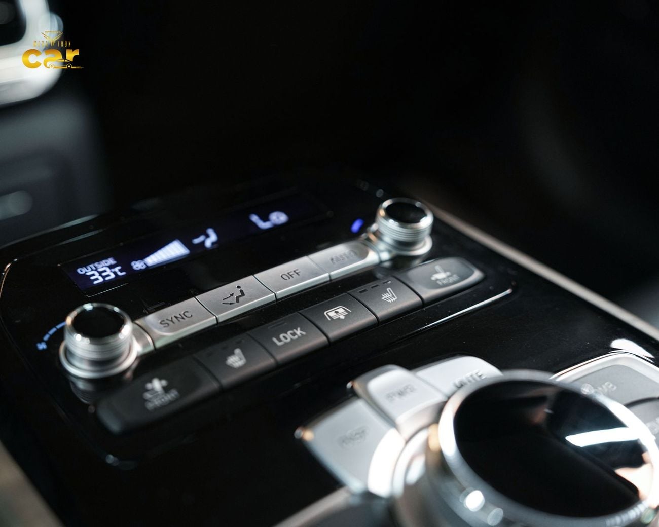Genesis G90 ROYAL
