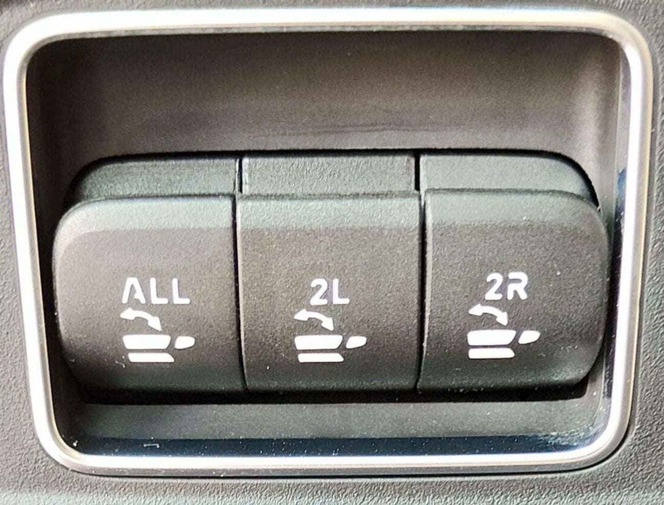مرسيدس بنز GLS 450 4MATIC ضمان وخدمة AMG Premium Plus لمدة 5 سنوات حتى عام 2024 في دول مجلس التعاون الخليجي