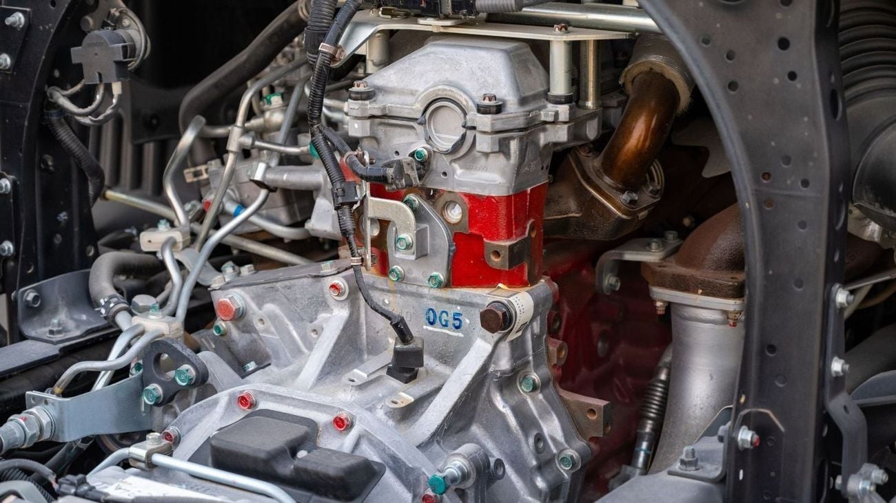 Hino 500 HINO 500 J08E-WF, Turbocharged Diesel