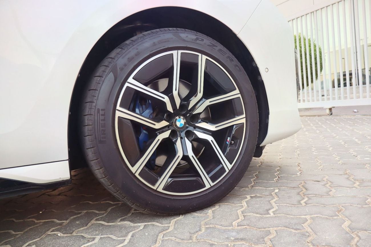 BMW 735i M SPORT