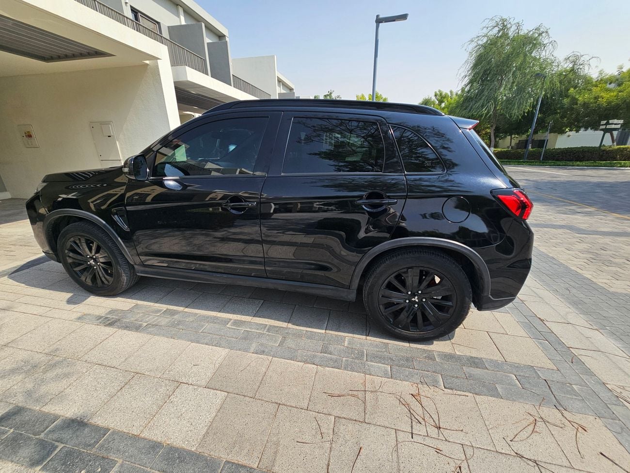 ميتسوبيشي ASX لاكشري H/L سيجنتشر إديشن LUXURY H/L SIGNATURE EDITION
