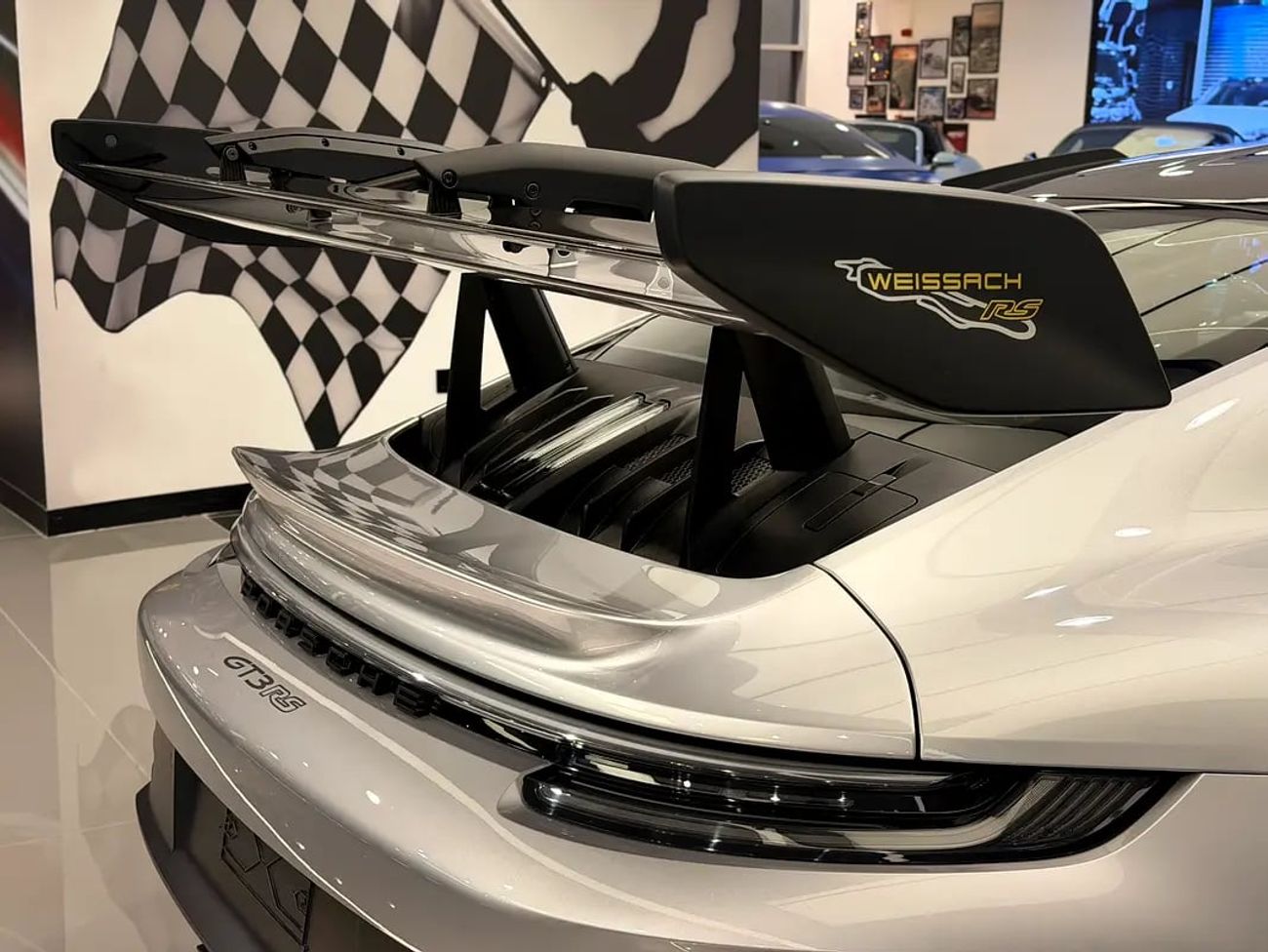 Porsche 911 GT3RS (992) Weissach Package brand