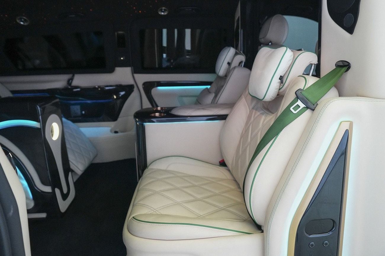 مرسيدس بنز V 250 إصدار MAYBACH الفاخر