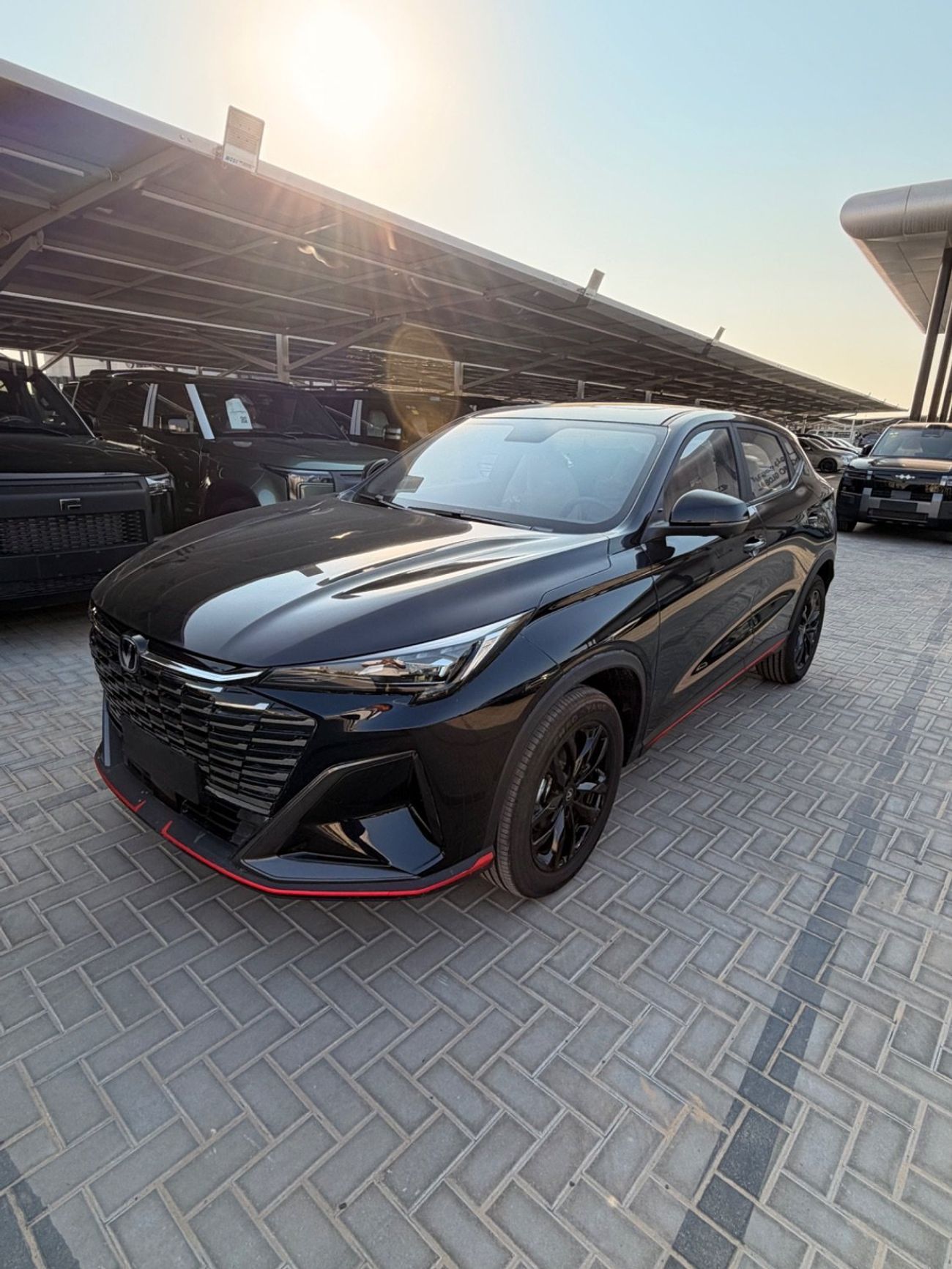 تشنجان x5 بلس بيوند برو ,android & apple car play ,electric trunk, 360 camera,