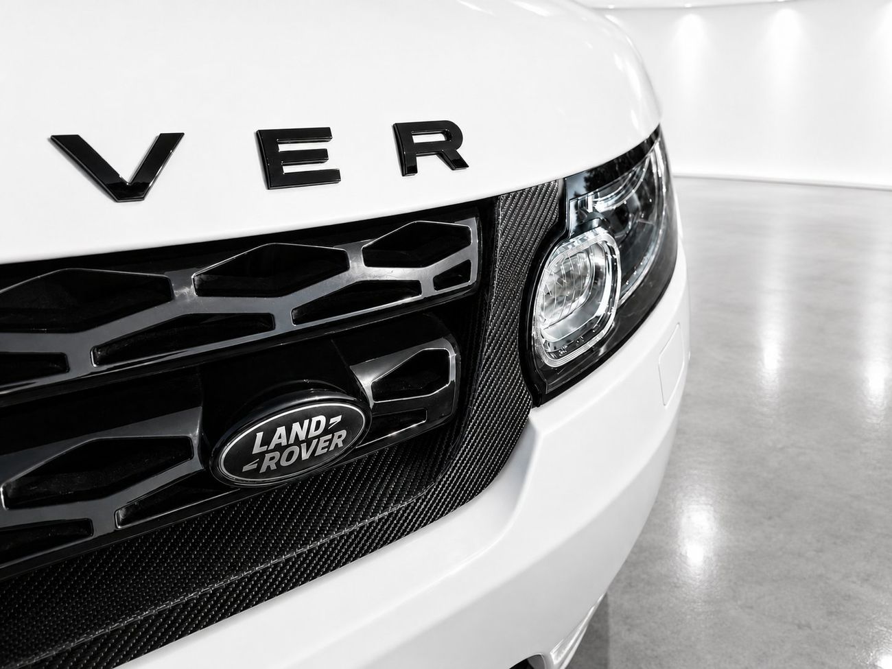 Land Rover Range Rover Sport SVR