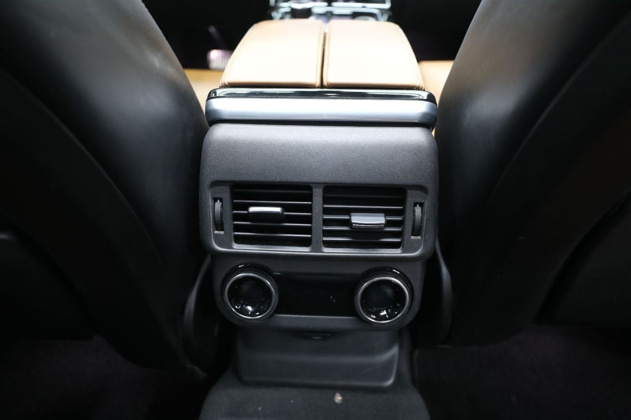 Land Rover Range Rover Velar R-DYNAMIC HSE Land Rover Range Rover Velar