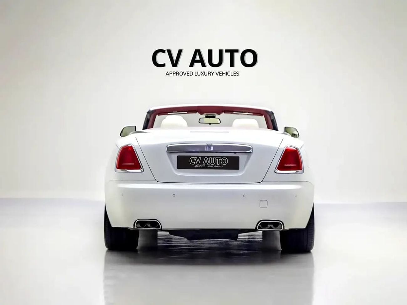 Rolls Royce Dawn GCC Specs | Luxury Convertible