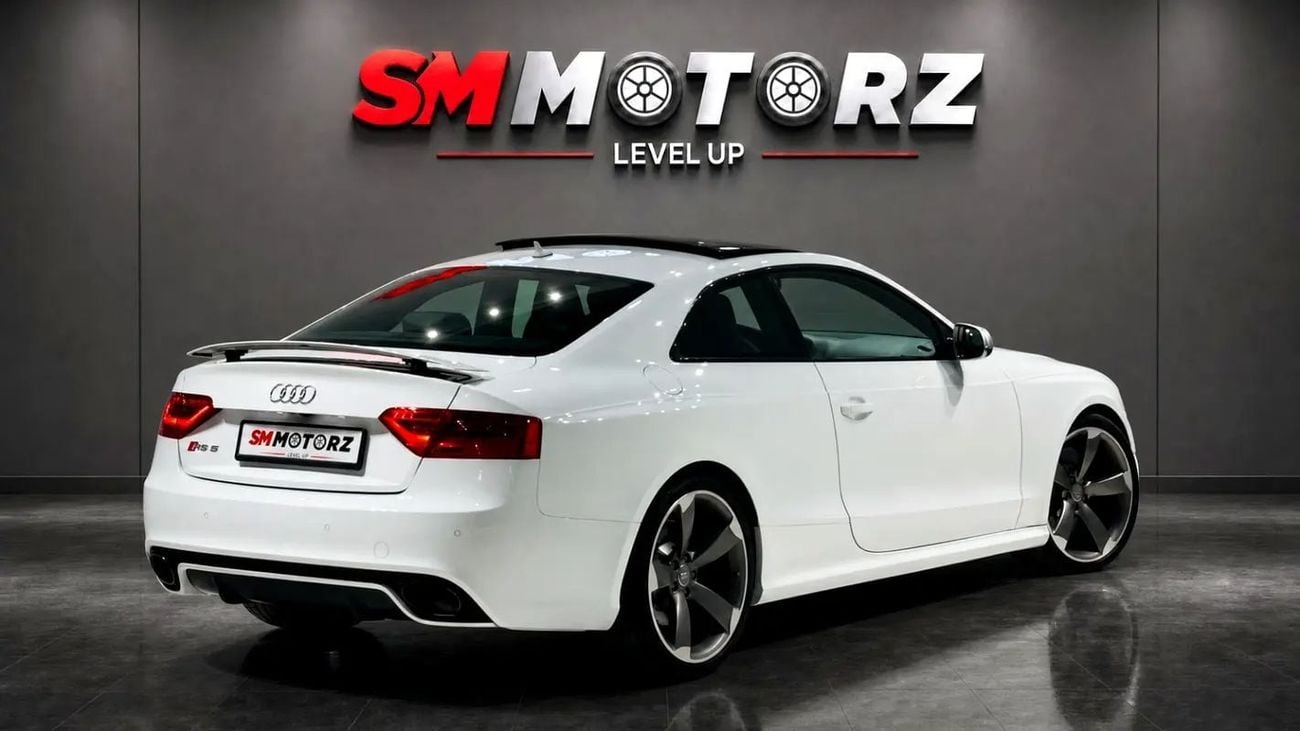 Audi RS5 STANDARD