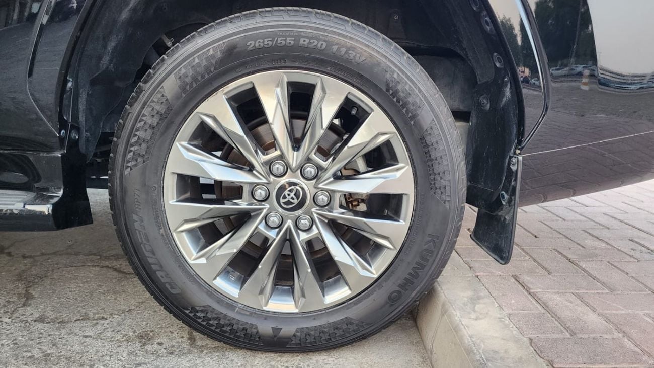 Toyota Land Cruiser GXR Twin Turbo 3.3L Diesel Engine Full Option Black to Black Exterior and Interior Very Clean and Pe
