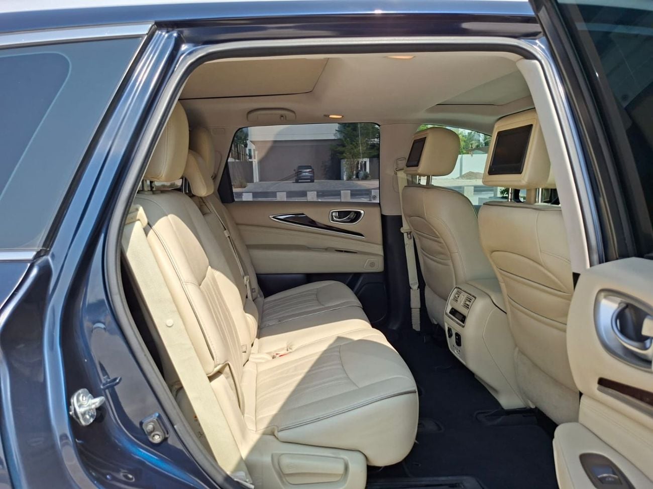 Infiniti QX60 LUXURY 3.5L