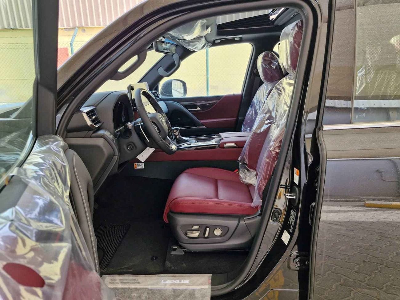 Lexus LX600 PRESTIGE