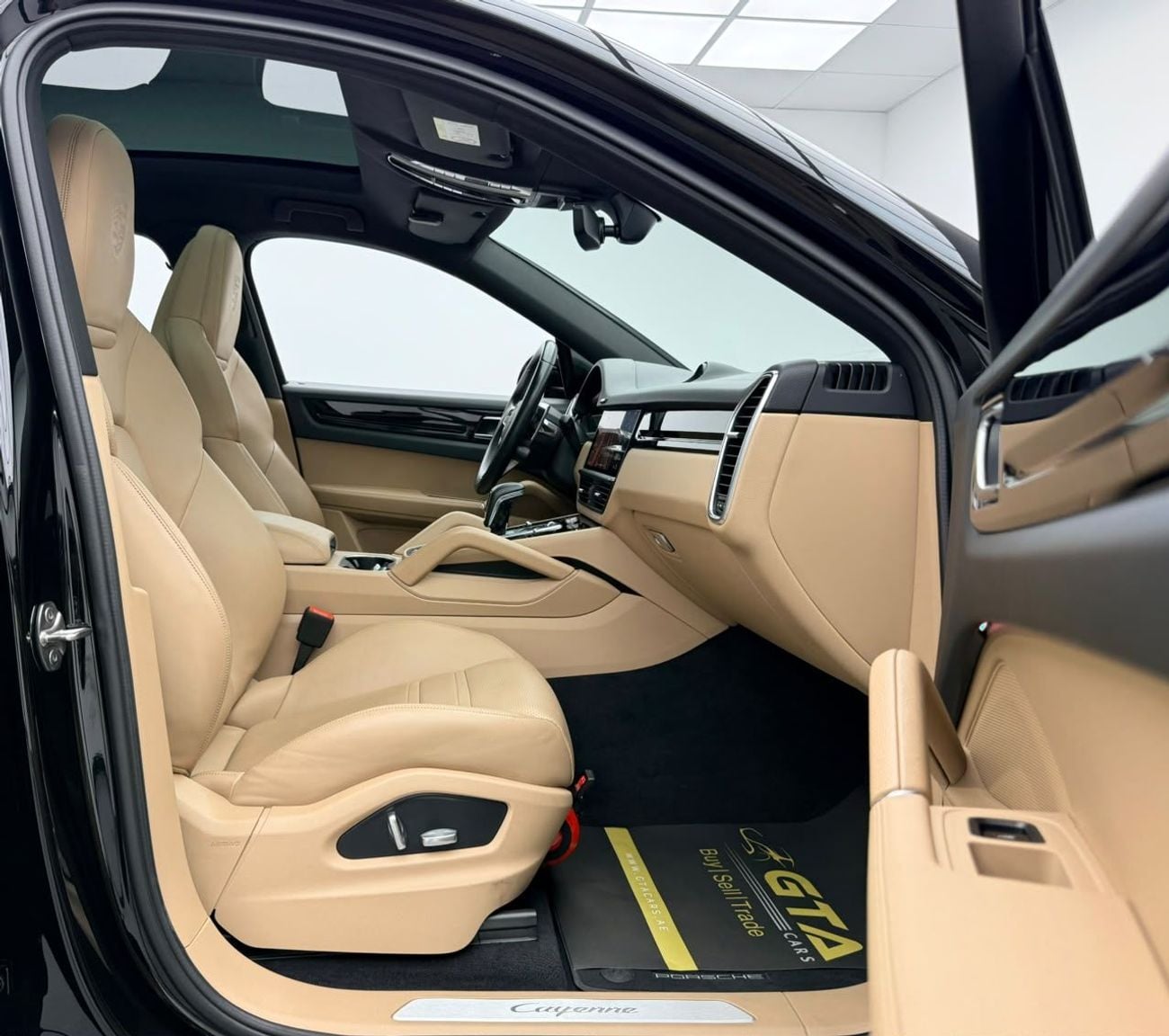 Porsche Cayenne STANDARD 2021 Porsche Cayenne Coupe, Warranty, Full Service History, Fully Loaded, GCC